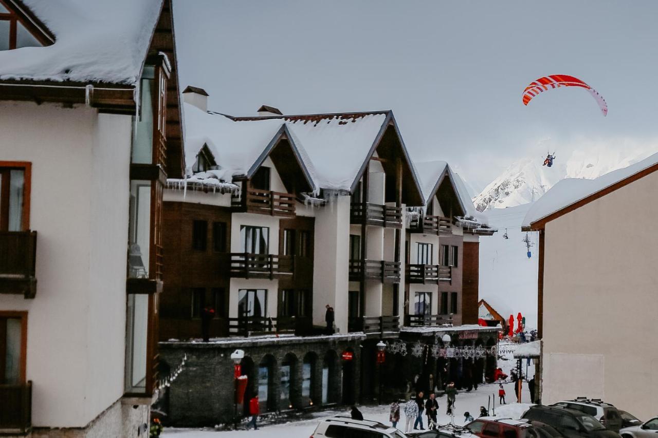 Tedy'S Apartments In New Gudauri Exterior photo